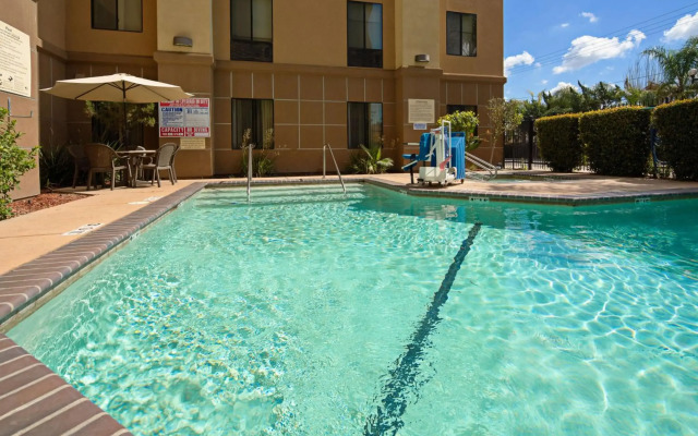 Hampton Inn Visalia