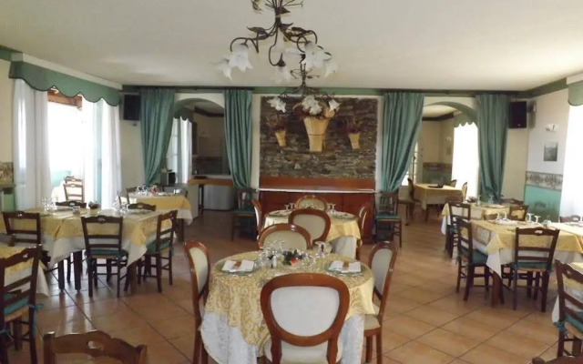 Il Campanile Hotel - La Cantina Del Pittore