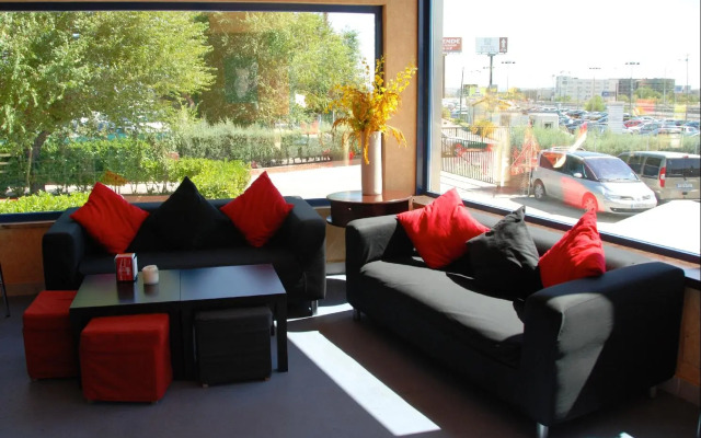 AP Hotel and Parking