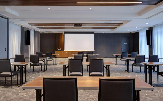 Hampton Inn by Hilton Montreal Downtown