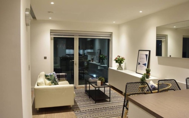 Luxury Studio Flat In Hammersmith