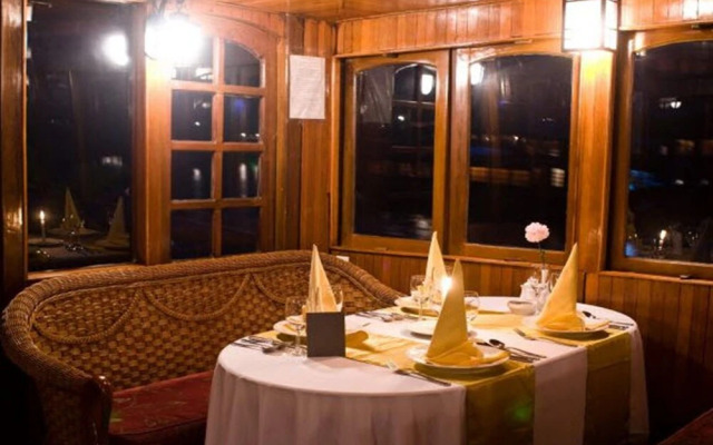 Huong Hai Junks Halong