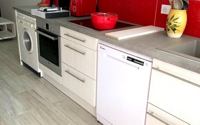 Studio in Vence, With Wonderful City View, Private Pool, Enclosed Gard