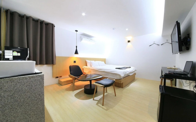Indeokwon Brownstone