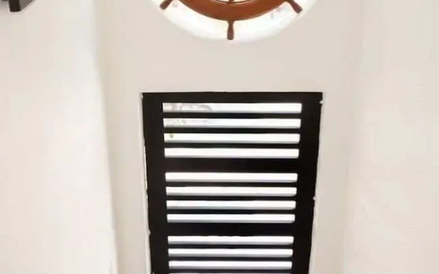 4 Br Private Rooftop Pool Spacious Exclusive