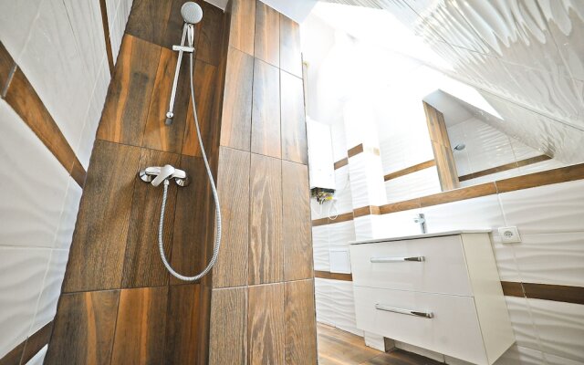 Grand Apartments - Love Loft