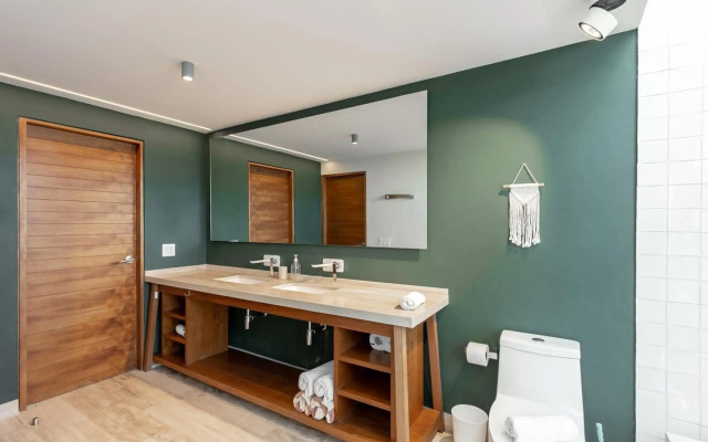 402 Amazing penthouse for couples