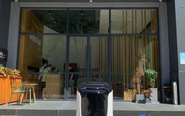 TRUE GO Hotel (Shenzhen Futian Shangsha Subway Station)