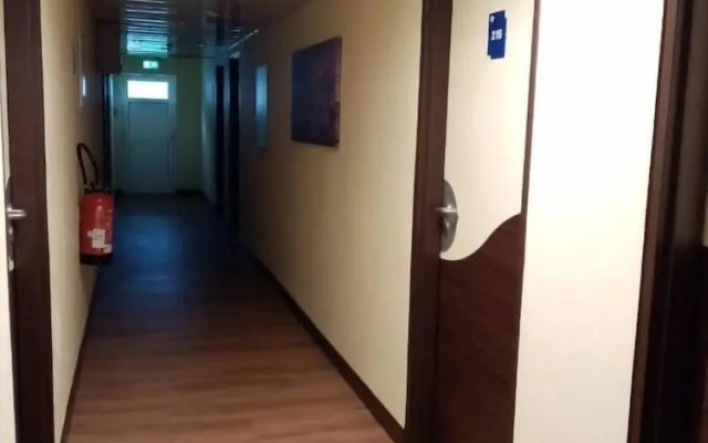 Brit Hotel Saint-Quentin