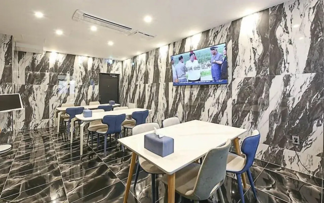 Daegu Hotel Series Lions Park
