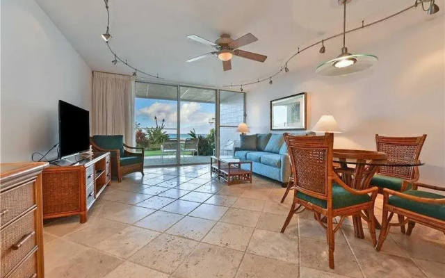 Makani Sands Condominiums