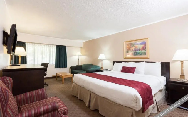 Ramada Coquitlam