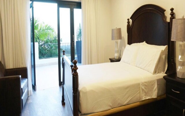 Sunny Vacation Villa 28