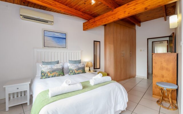 San Lameer Villa Rentals  2843