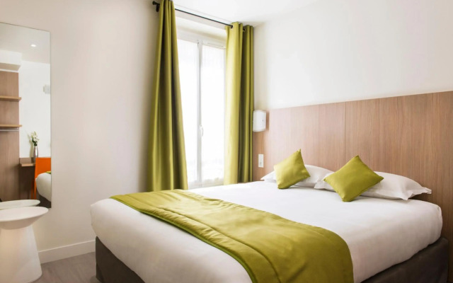 Crystal City Hotel