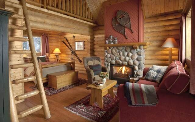 Cathedral Mountain Lodge