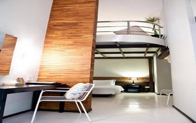 S2 Hotel