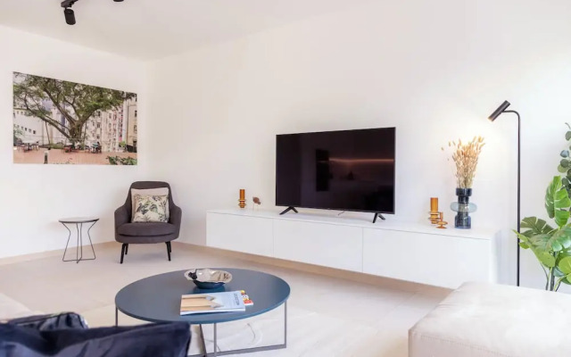 Hamilius Apartments