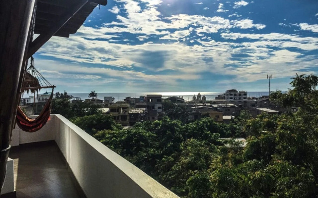 Mauna Suites and Hostal
