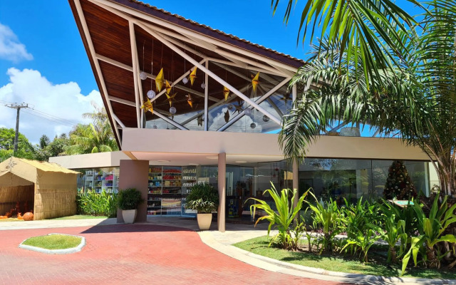 NUI Supreme Beach Living