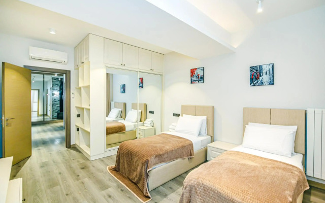 Port Baku Residance room 609 C