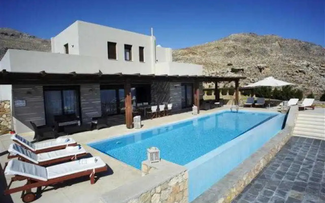 Navarone Boutique & Spa