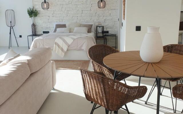 Home2Book Panoramic Sea Views Loft, Wifi