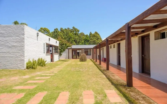 La Quinta Hostel & Suites