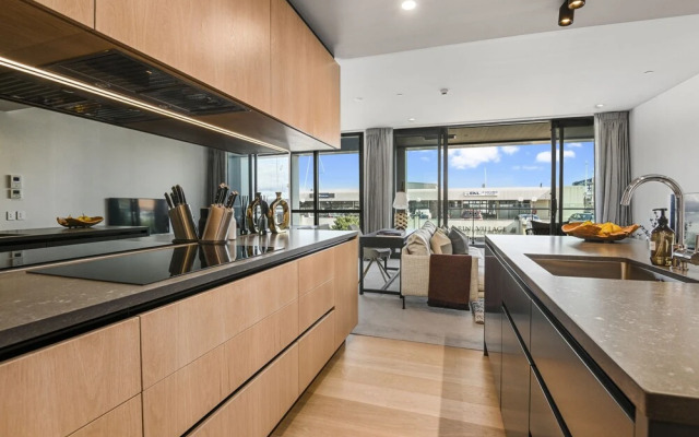 Chic contemporary in Wynyard Quarter