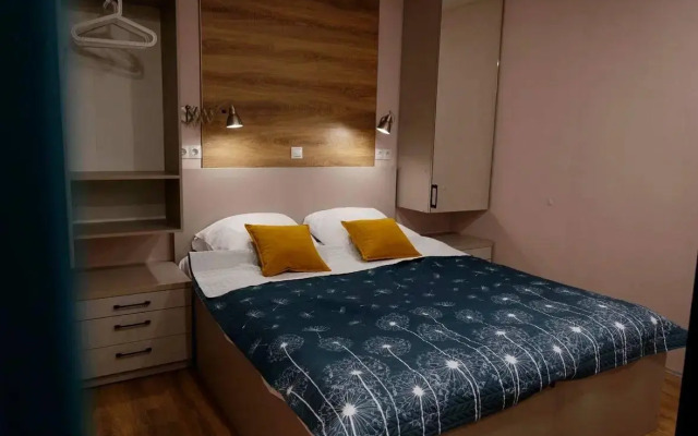 Zenhome on Bolshaya Pokrovskaya street 32