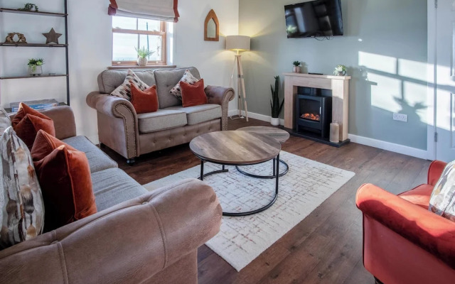 The Beacon - 3 Bed - Ludchurch