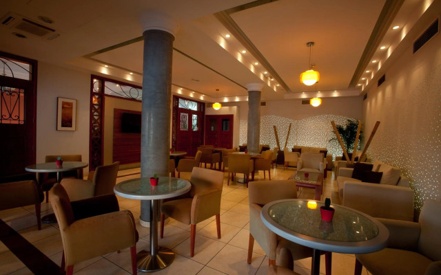 Pyramos Hotel