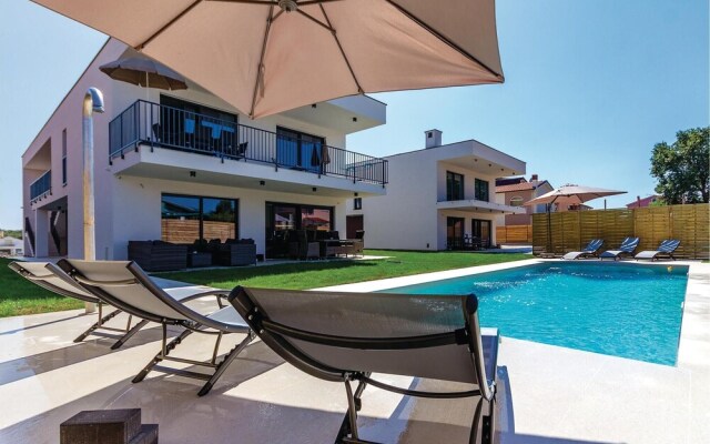 Beautiful Home in Medulin With Wifi and 2 Bedrooms