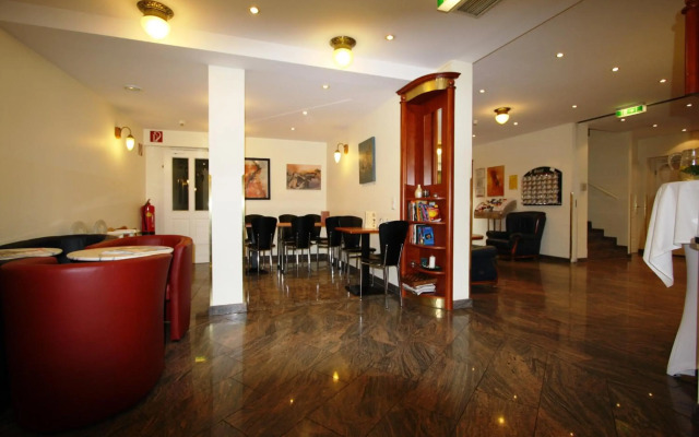 Suite Hotel 900m zur Oper