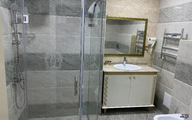 Premier Palace Apartment 1 Br Ggi