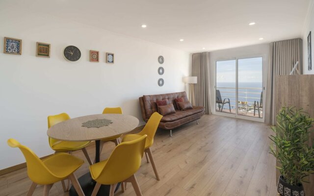 Apartment With Balcony and sea View - Garajau VI