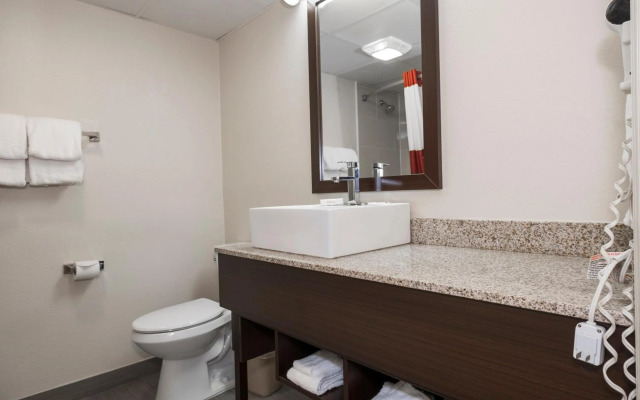 Red Roof PLUS+ Poughkeepsie