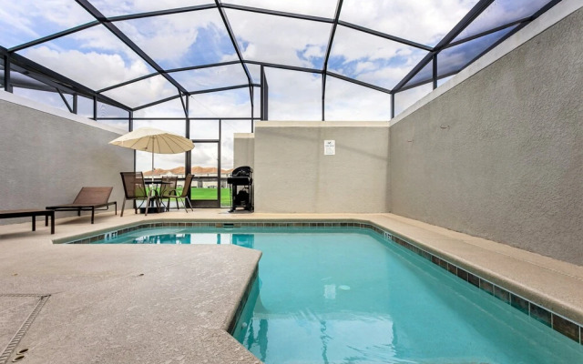 Romeo Circle Villa Story Lake 2