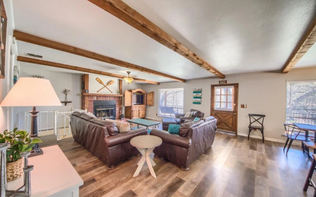 Hondo s River Haus RR 1300