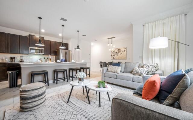 Luxury townhome with private pool near Disney