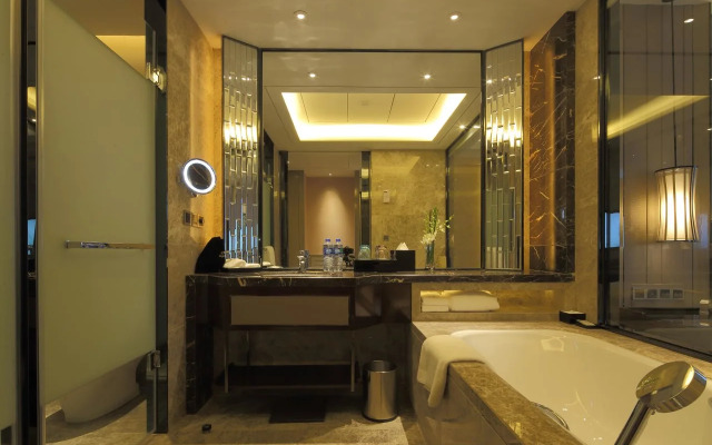 Fuyang Wanda Realm Hotel