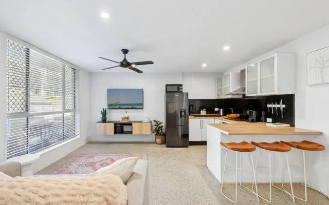Spacious 1-bed Apartment in Coolangatta
