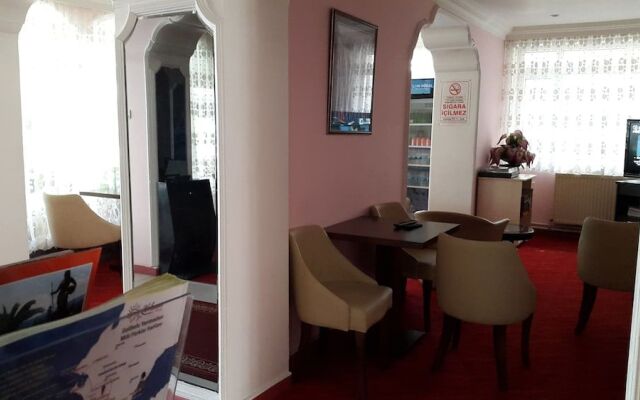 Leman Akçay Otel