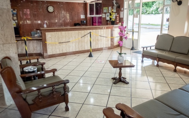 Hotel Almanara