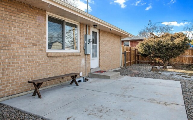 Quiet Getaway, Modern Kitchen and Foosball Table