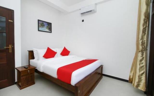 OYO 407 Royal Rich Villa