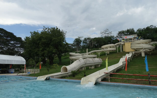 Bluejaz Beach Resort and Waterpark