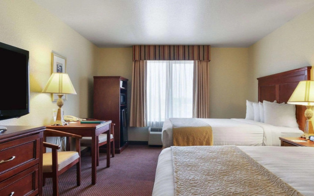 Comfort Inn & Suites