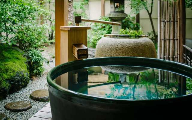 Nazuna Kyoto Nijo-jo
