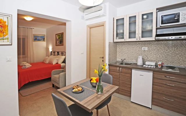 Nika Family Apartments